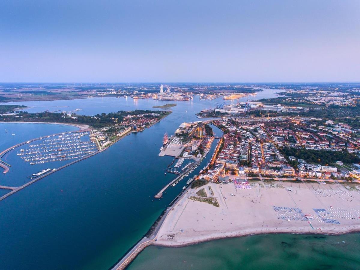 Lotsenhaus/Ostseetoern Rostock Zewnętrze zdjęcie