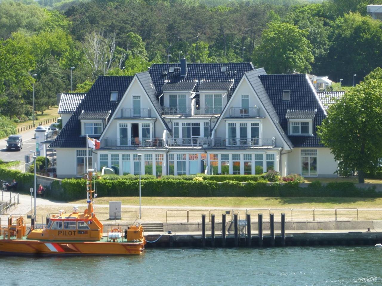 Lotsenhaus/Ostseetoern Rostock Zewnętrze zdjęcie